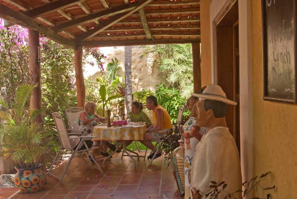 Hotel La Joya Isla Mujeres Exterior photo